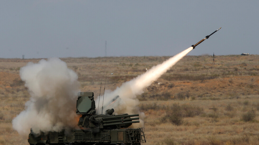 كيف وقعت "بانتسير" الروسية في قبضة الأمريكيين، وما حاجتهم إليها؟