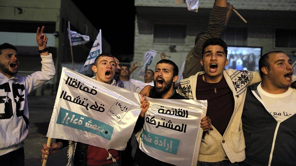 بعد فشل المحادثات بين مكوناتها.. الكنيست يوافق على تفكيك "القائمة العربية المشتركة"