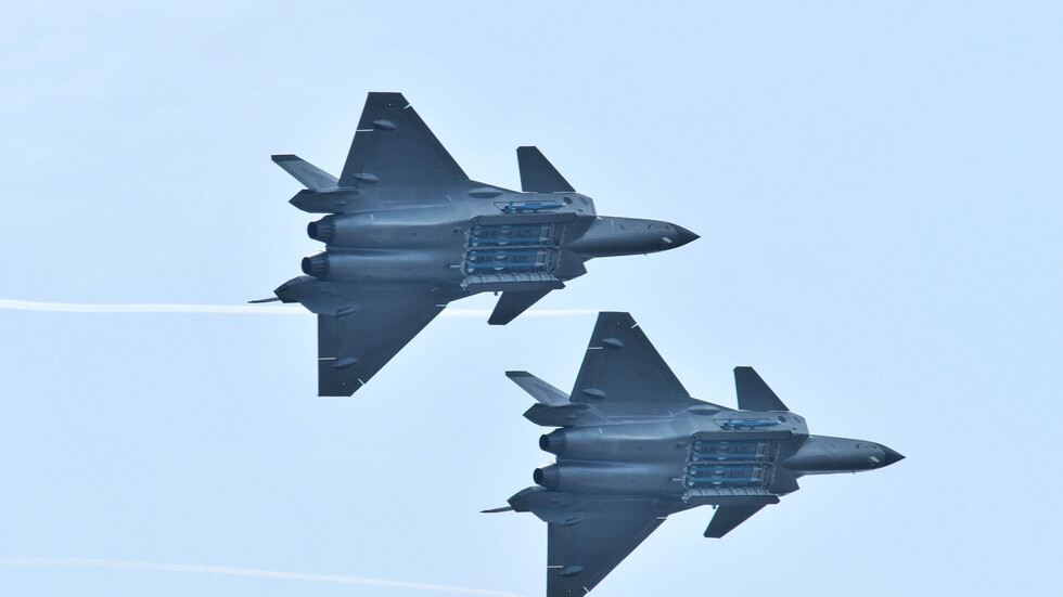 الصين مستعدة لإزاحة روسيا من سوق الأسلحة