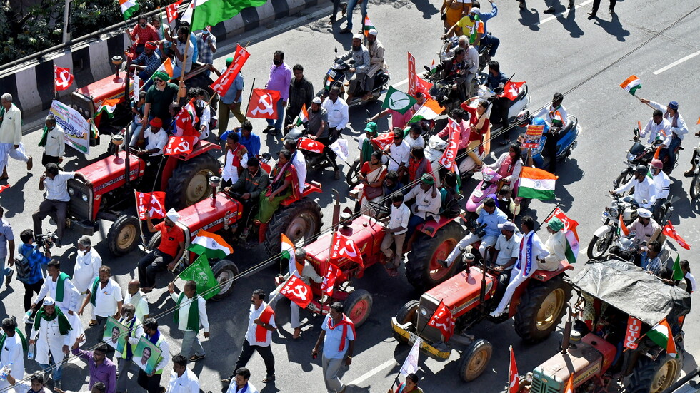 مزارعون هنود يبدأون إضرابا عن الطعام احتجاجا ضد الإصلاح الزراعي