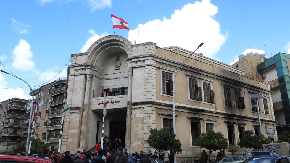 وزير داخلية لبنان يؤكد أن القوى الأمنية لم تخطئ بالتعامل مع أحداث طرابلس