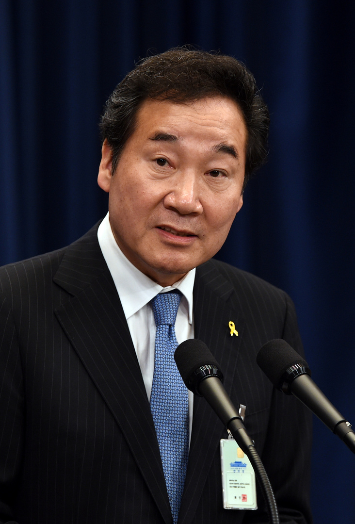 كوريا الجنوبية.. زعيم الحزب الحاكم يطلب العفو عن الرئيسين السابقين المسجونين