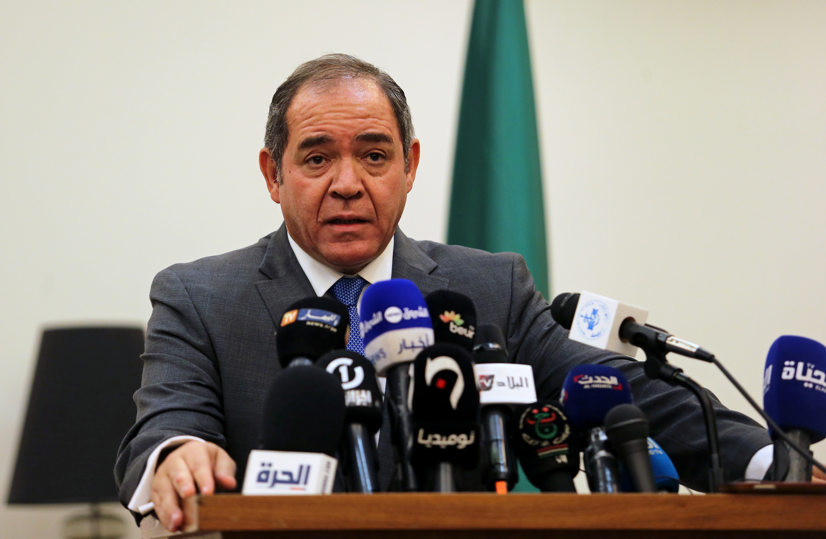 الجزائر: نشترك بحدود طويلة مع ليبيا ونسعى لحل أزمتها سلميا