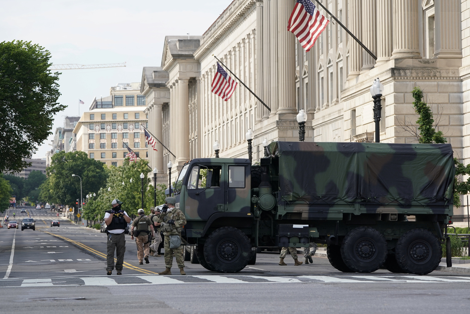 استنفار الحرس الوطني في واشنطن قبل مظاهرة مؤيدة لترامب