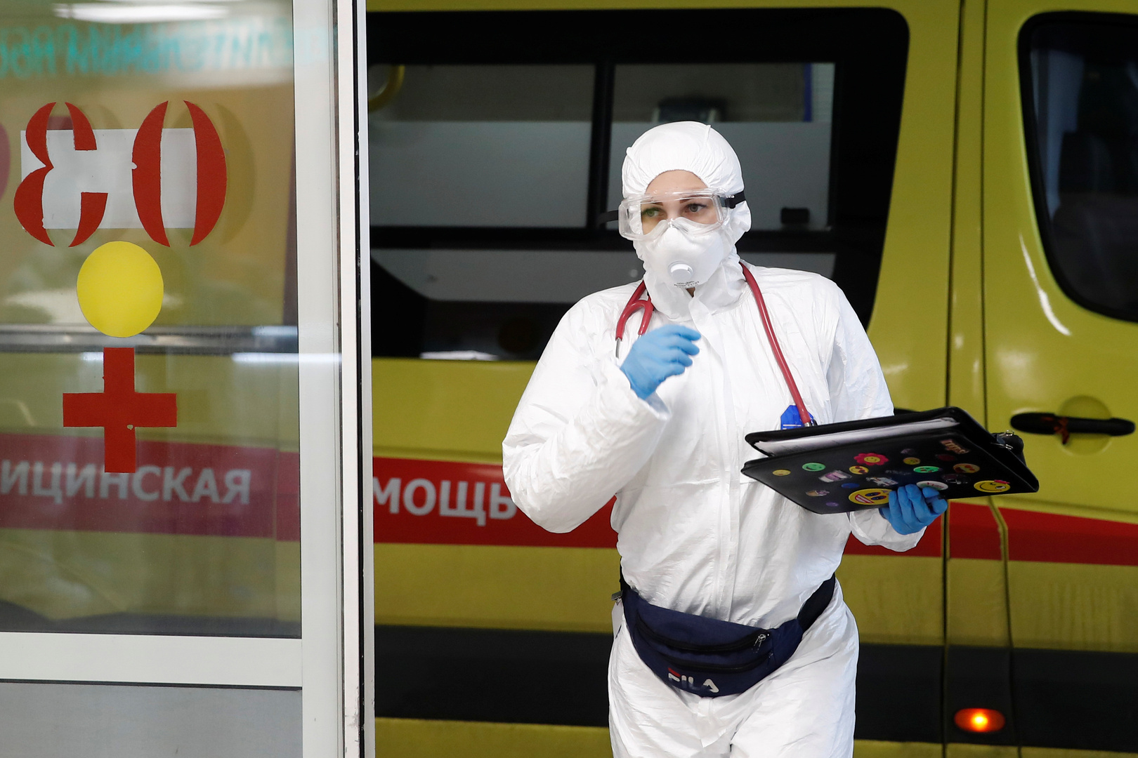 تراجع الإصابات بفيروس كورونا في روسيا وتسجيل أقل حصيلة يومية منذ نوفمبر الماضي