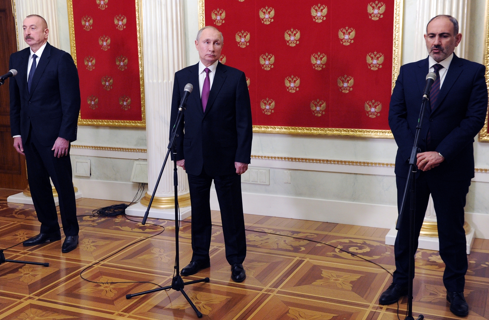 وزيرا خارجية روسيا وأرمينيا يبحثان اتفاق الهدنة في قره باغ