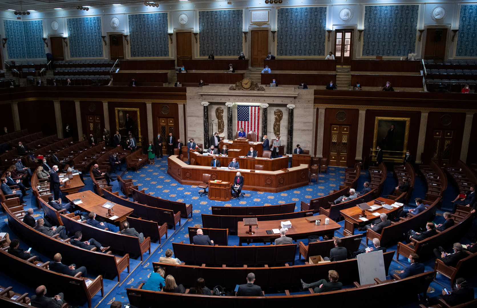 مجلس النواب الأمريكي يصوت لمصلحة المضي قدما في مناقشة عزل ترامب