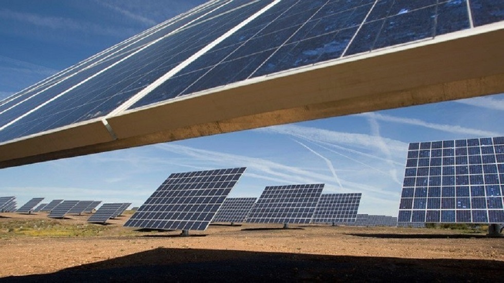 الإمارات وإسرائيل توقعان اتفاقا في مجال الطاقة الشمسية
