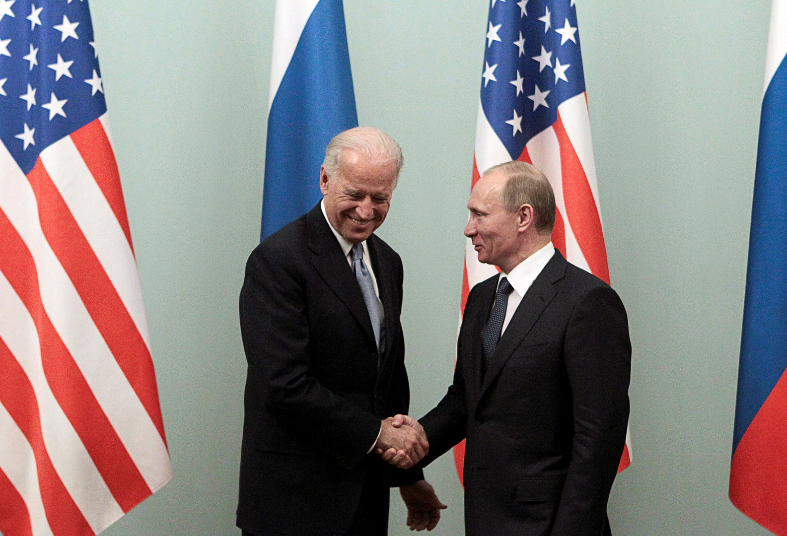 بوتين وبايدن يجريان أول مكالمة بينهما ويعربان عن ارتياحهما من الاتفاق على تمديد 