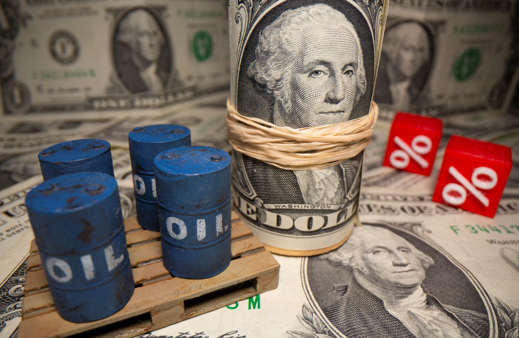 أسعار النفط تصعد بعد بيانات أمريكية