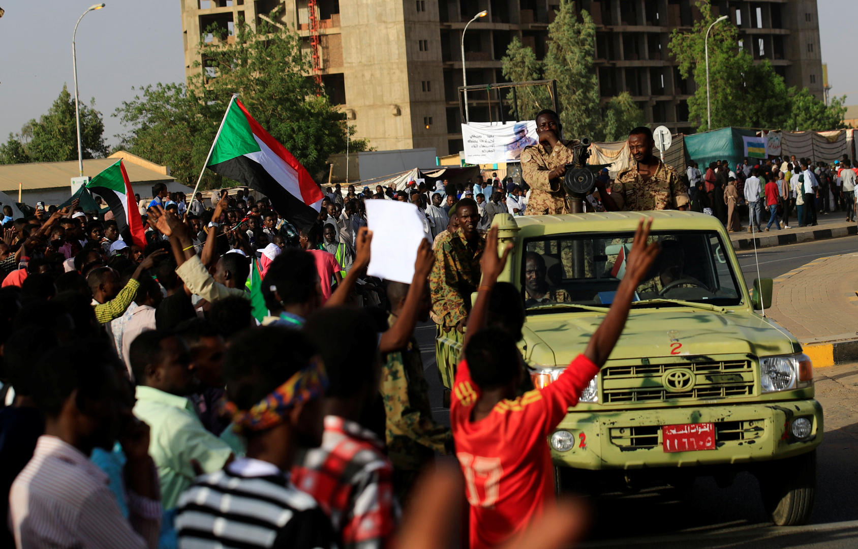 الجيش السوداني ينفي منعه لوسائل الإعلام من الوصول إلى دارفور