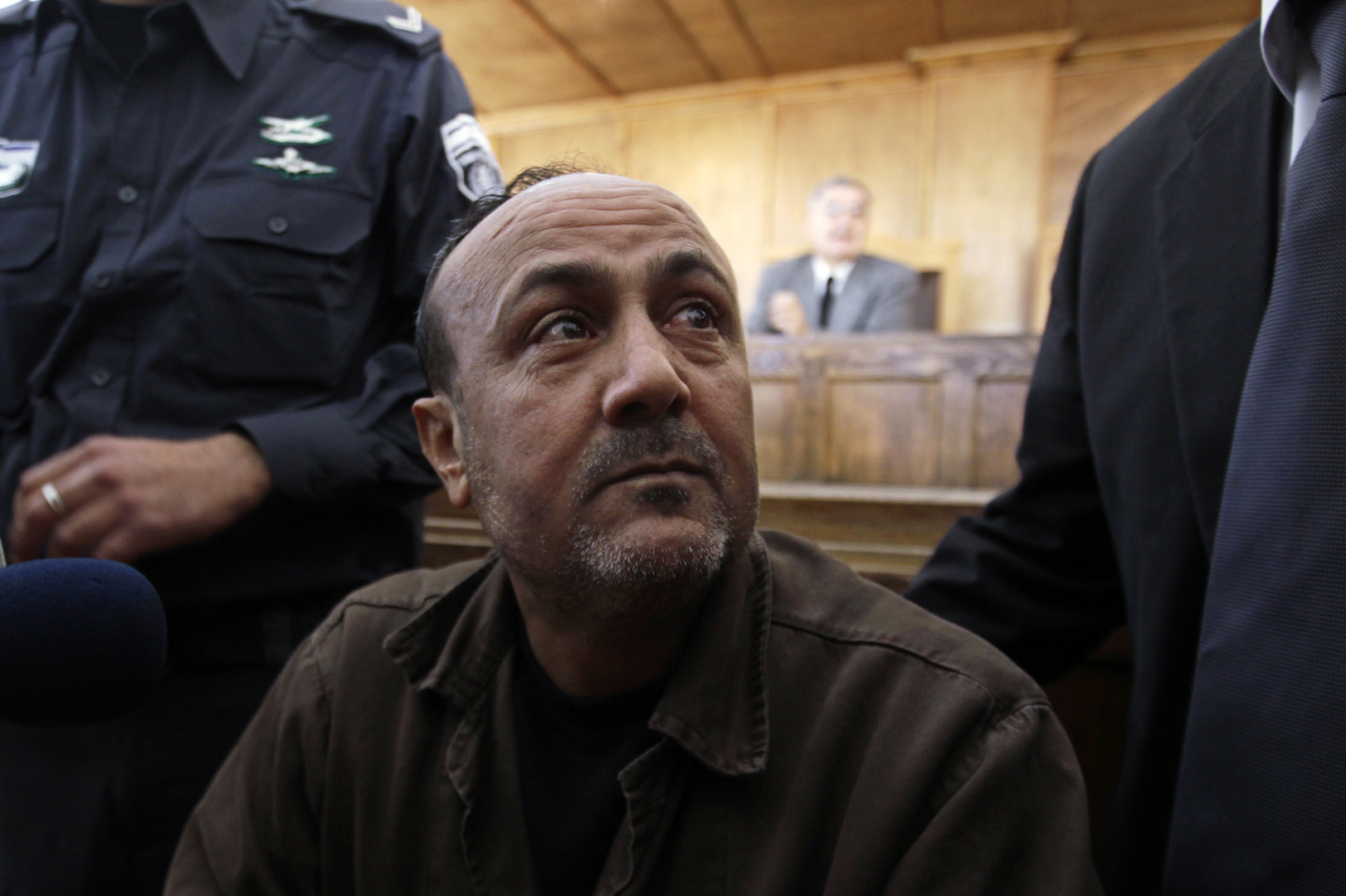 تقارير إعلامية: الأسير مروان البرغوثي ينوي الترشح للرئاسة الفلسطينية