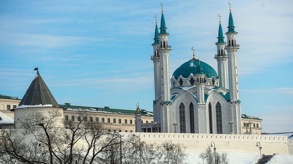 هيئة إسلامية روسية تطالب بالتأكد من أن لقاحات كورونا الوطنية حلال