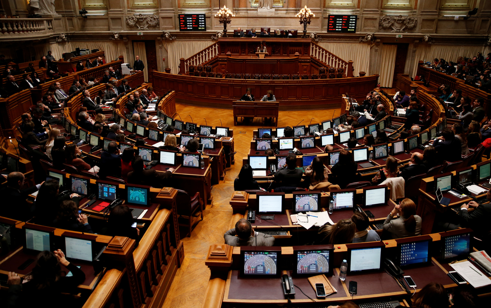البرلمان البرتغالي يشرّع 