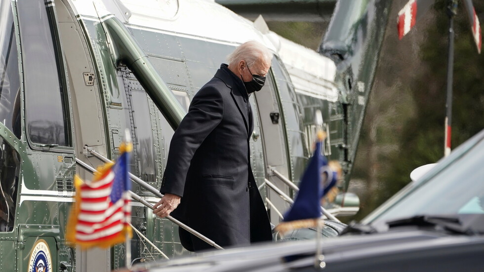 بايدن يثير "عاصفة نفطية" فمن ينجو منها؟