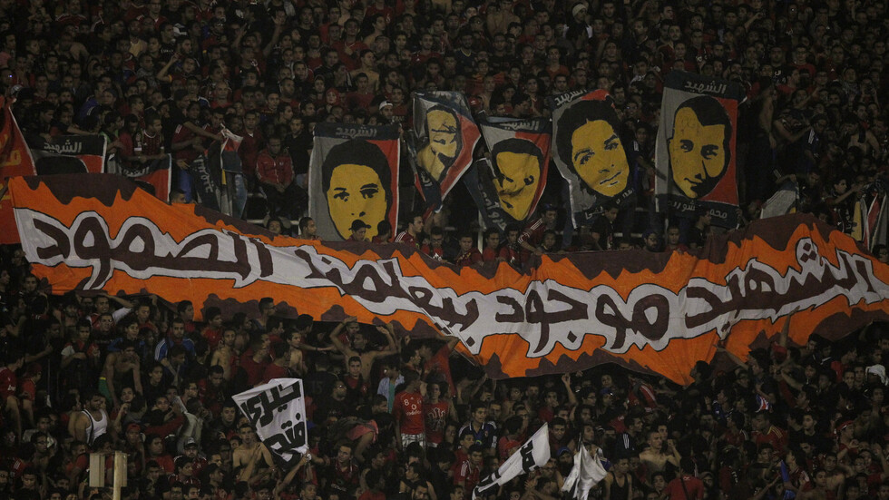 مصر.. سميرة سعيد توجه رسالة لضحايا بورسعيد