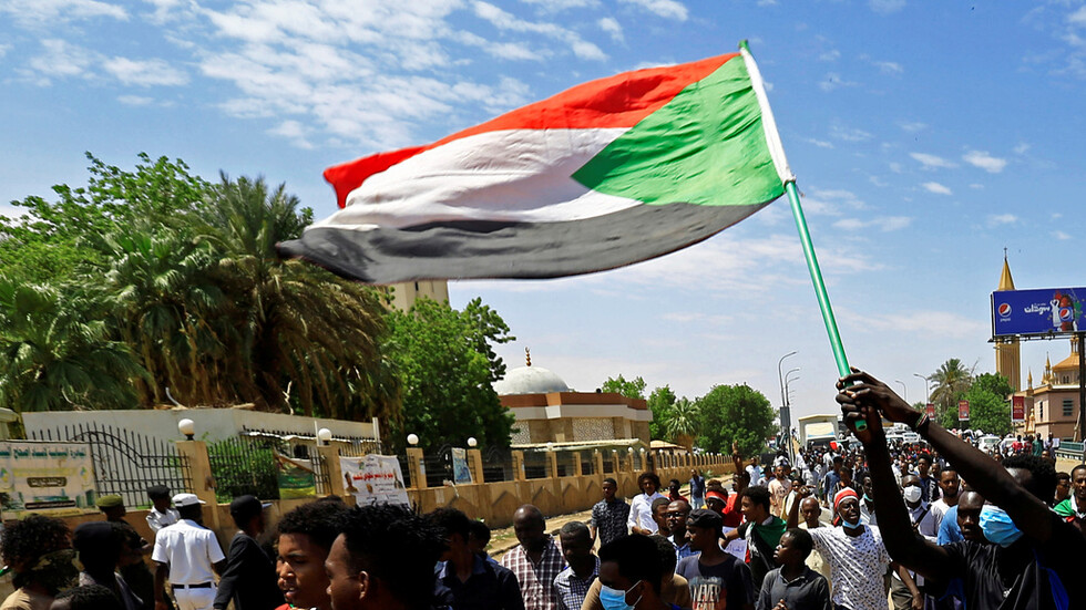 السودان يوقع اتفاقا مع "يونيدو" لإنشاء صندوق بـ 300 مليون دولار لصغار المستثمرين