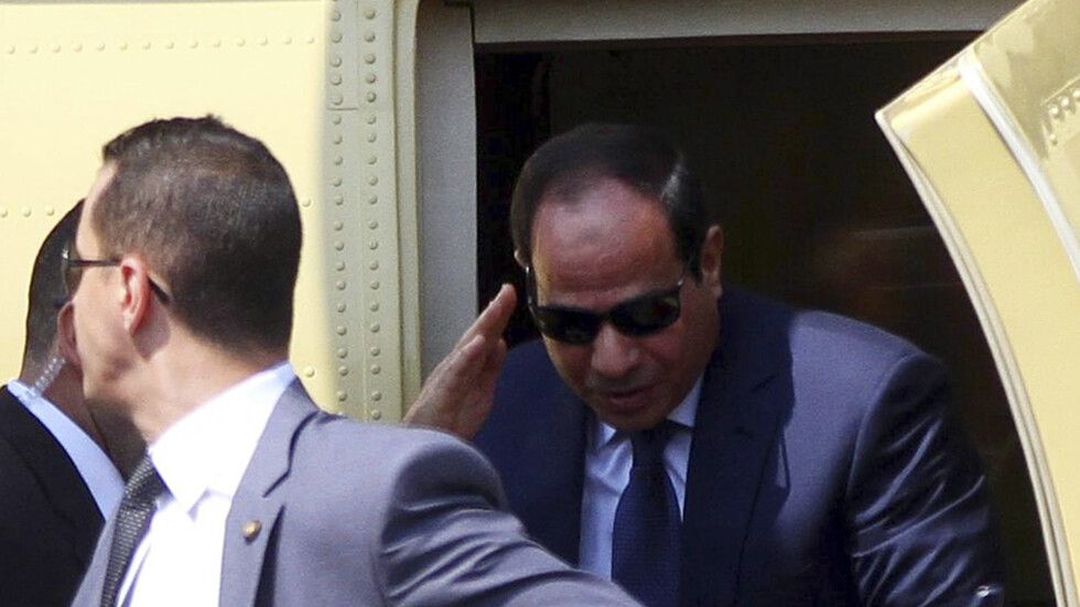 مصر.. السيسي يحذر الدول العربية من منظمات إرهابية ويدعو لتجاوز أي خلافات