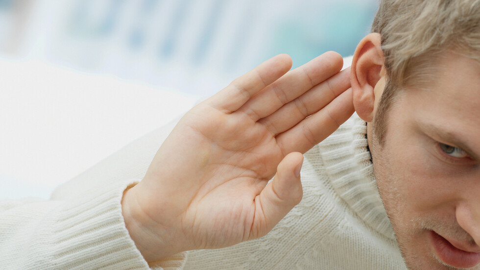 مشروب شائع يمكن أن يقلل من خطر فقدان السمع لدى الرجال دون النساء