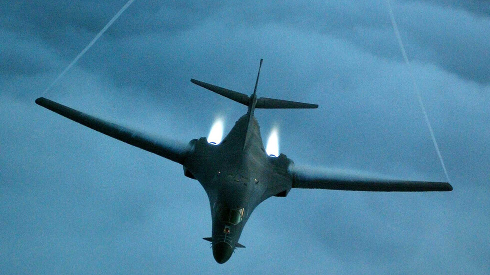 وصول عسكرين أمريكيين إلى النرويج تحضيرا لنشر قاذفات В-1В Lancer الاستراتيجية