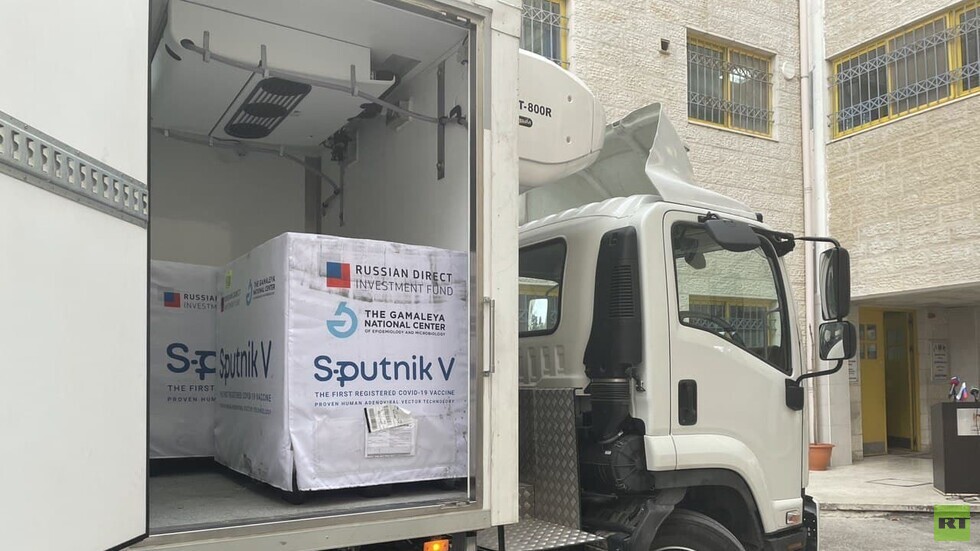 وصول الدفعة الأولى من لقاح 