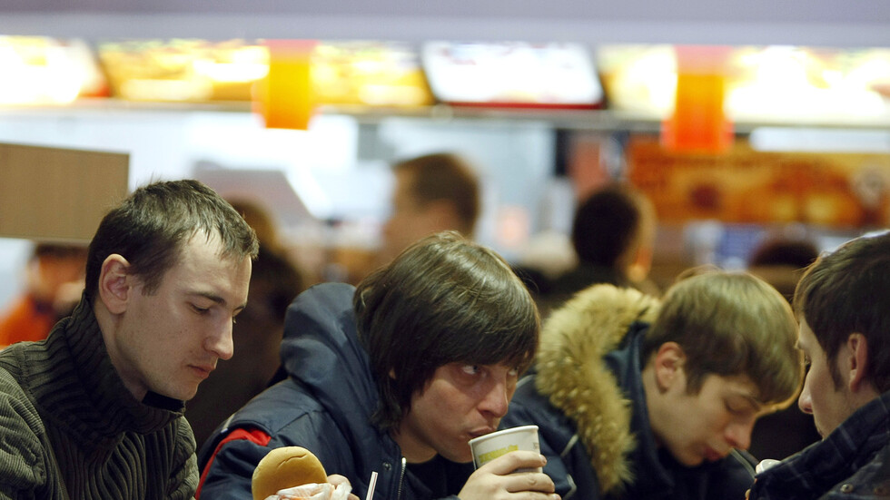 موسكو تعود تدريجيا إلى حياتها الطبيعية بعد تخفيف قيود الحجر الصحي