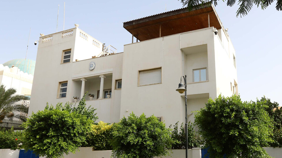 اليونان تستأنف عمل سفارتها في طرابلس وتفتح قنصليتها في بنغازي
