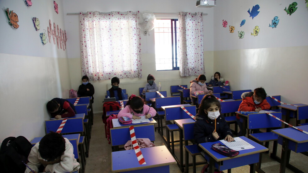 الأردن.. مئات الآلاف من الطلاب يعودون 