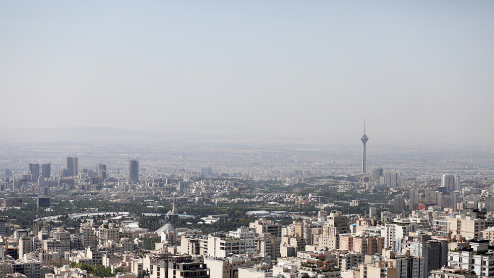 العثور على قبر العالم أبو بكر الرازي جنوب طهران بعد 11 قرنا على وفاته