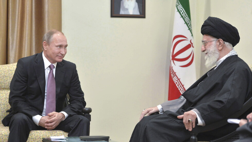 رسالة خطية من المرشد إلإيراني إلى الرئيس الروسي تصل موسكو