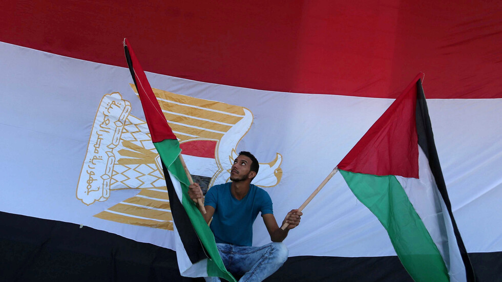 مصادر ترجح تمديد حوار الفصائل الفلسطينية بالقاهرة ليوم إضافي وقيادي فلسطيني يكشف تفاصيل جلسات اللقاء