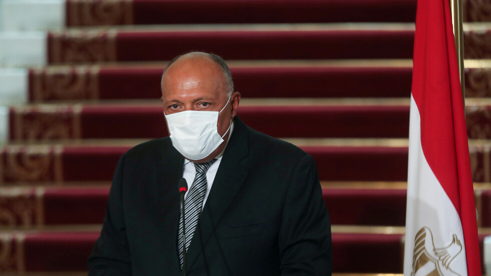 شكري يتوجه إلى أثينا تلبية لدعوة رسمية من نظيره اليوناني