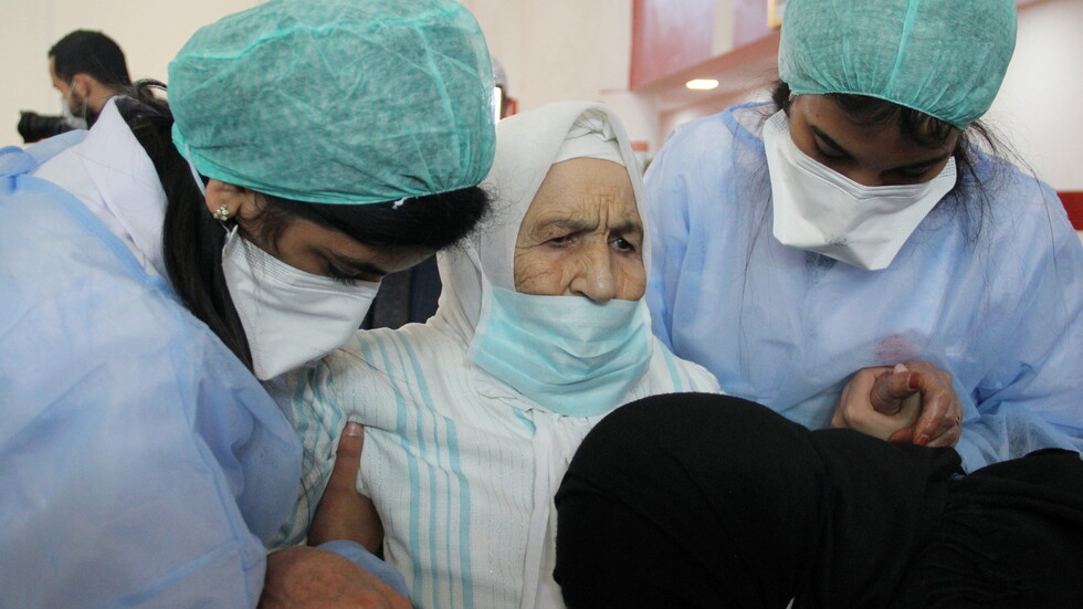 المغرب.. أكثر من 746 ألف مستفيد من التلقيح ضد فيروس كورونا