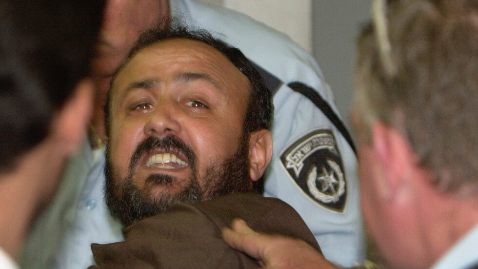 قناة عبرية:  إسرائيل تمنح استثناء لوزير في السلطة الفسطينية لزيارة الأسير مروان البرغوثي