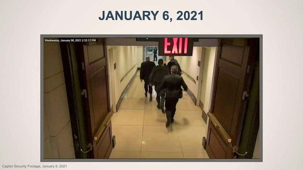 الديمقراطيون يكشفون مشاهد مصورة جديدة لاقتحام الكابيتول