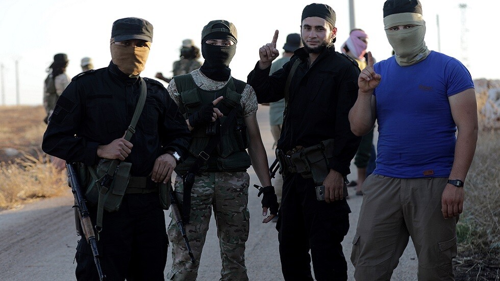 مصدر: إرهابيون من "تحرير الشام" يدربون مسلحين على تنفيذ هجمات داخل روسيا