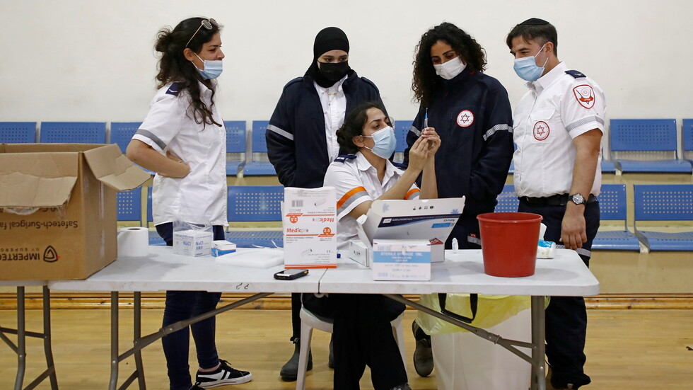 علماء إسرائيليون: وضع كورونا في إسرائيل أسوأ بكثير مما يحاول نتنياهو تقديمه