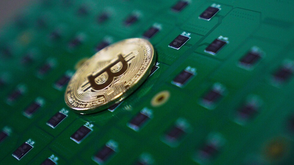 خبراء: عملة "البيتكوين" ستواصل موجة الصعود