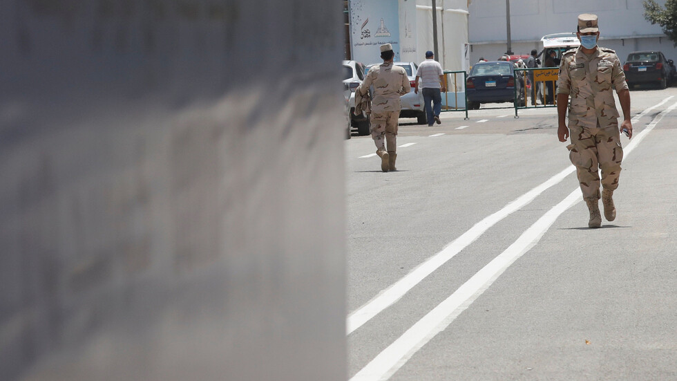 مصر توجه بسرعة تنفيذ مشروع يمثل 