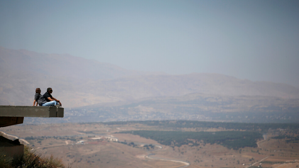 وسائل إعلام: إسرائيل وافقت على إمداد سوريا باللقاحات الروسية ضد كورونا ضمن صفقة التبادل الأخيرة