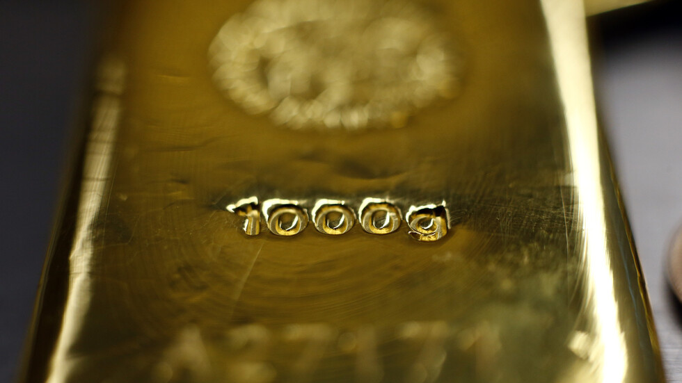 الذهب عند أدنى مستوى في 7 أشهر