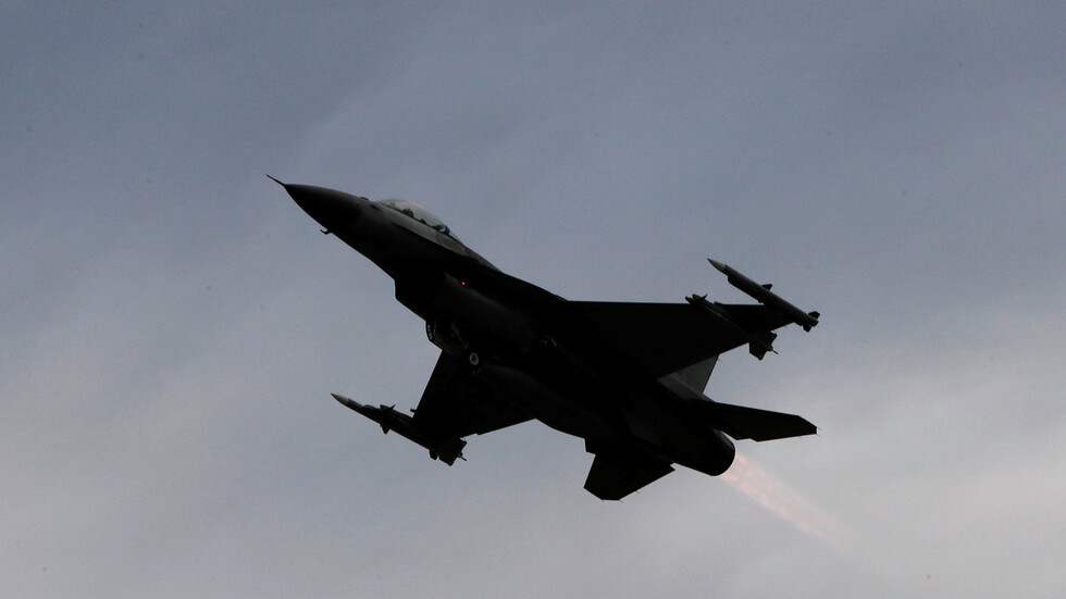 تايوان تستنفر قواتها الجوية بعد مناورات صينية في منطقة متنازع عليها