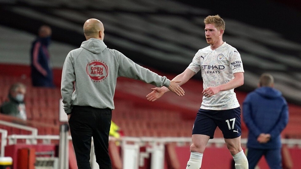 مانشستر سيتي يعبر 