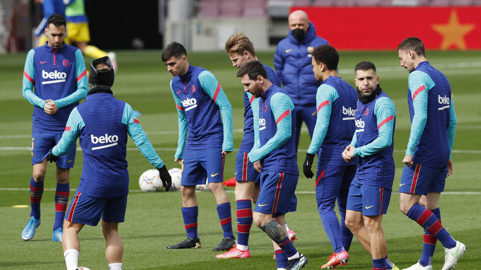 إشبيلية يطيح ببرشلونة من المركز الثالث (فيديو)