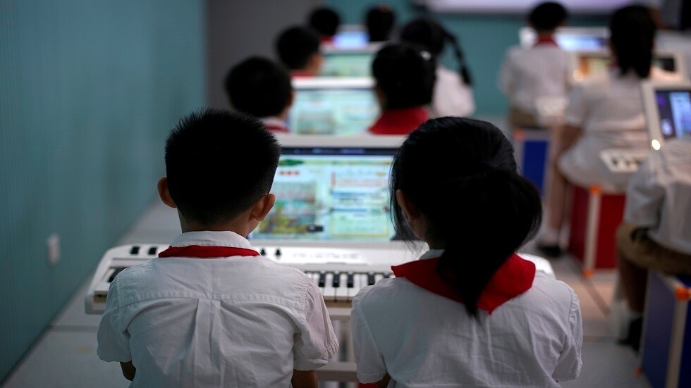 الصين تعلن عودة الدراسة إلى طبيعتها بعد تعليقها بسبب كورونا