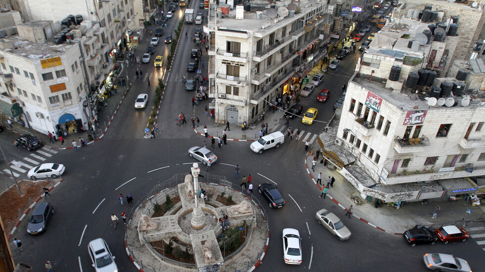 إغلاق ثلاث وزارات فلسطينية إثر تفشي كورونا وتسجيل إصابات في صفوف العاملين فيها