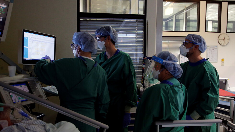 علماء أمريكيون قلقون من سلالة جديدة لكورونا قد تكون أكثر فتكا وقابلية على مقاومة اللقاحات