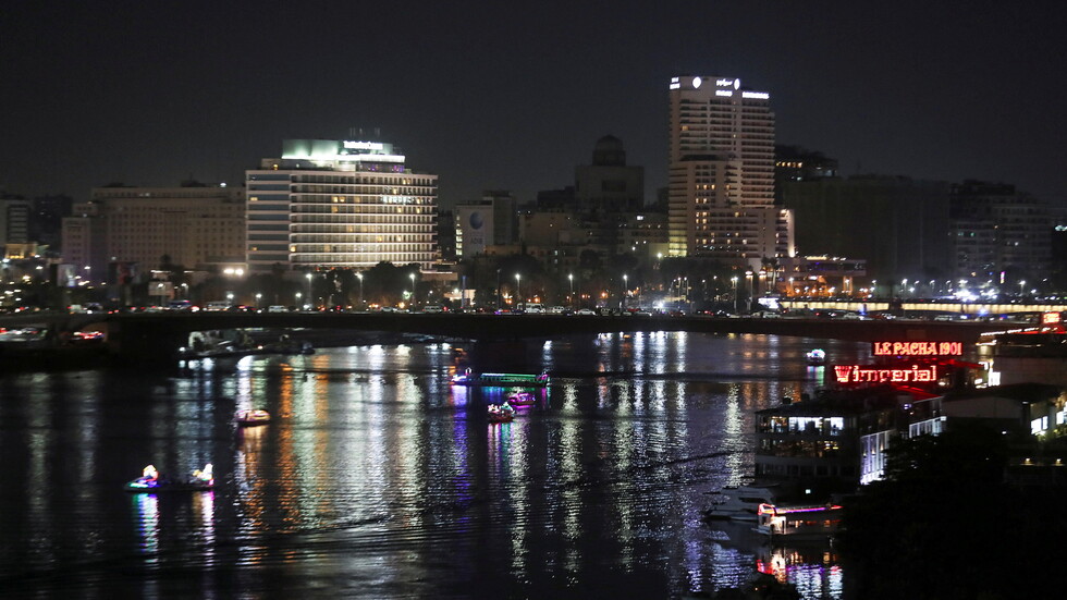 فنانة مصرية تواجه أزمة الترحيل من كندا