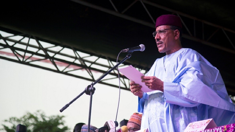 محمد أبو العزوم.. أول رئيس للنيجر من أصول عربية