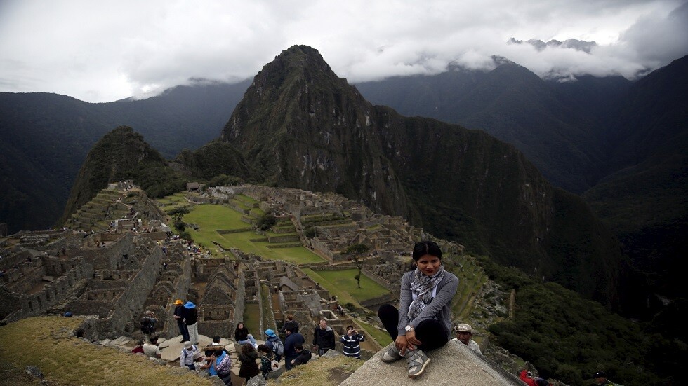 بيرو.. قلعة "ماتشو بيتشو" تعيد فتح أبوابها بعد شهر من الإغلاق